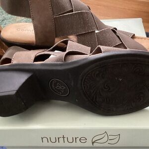 Women's light Brown Strappy Sandals